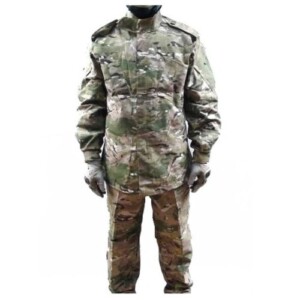 UNIFORME COMPLETO MULTICAM COMBAT ZONE