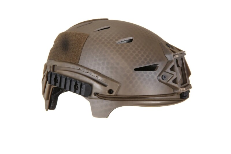 Detalle del casco FAST Emerson EXF Bump coyote